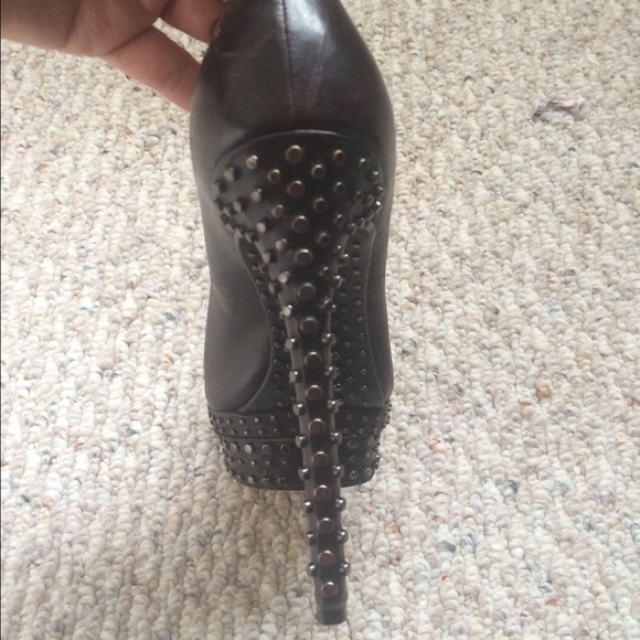 Brian Atwood - Picture 2 of 5